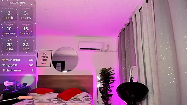 Snapshot of valery_yepes chatting on March 13, 2:55 pm valery yepes online show from March 13, 2:55 pm