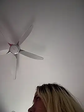 -Sexy Barbie- online show from February 11, 8:14 am