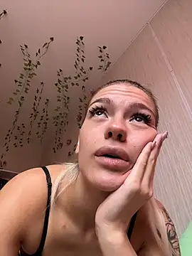 Snapshot of -Sexy_Barbie- chatting on November 4, 5:11 am -Sexy Barbie- online show from November 4, 5:11 am