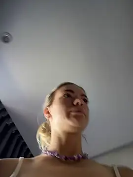 -Sexy Barbie- online show from January 8, 2:06 am