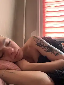 Snapshot of -Sexy_Barbie- chatting on November 16, 3:22 am -Sexy Barbie- online show from November 16, 3:22 am