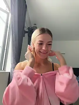 Snapshot of -Sexy_Barbie- chatting on November 27, 4:46 am -Sexy Barbie- online show from November 27, 4:46 am