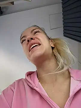 -Sexy Barbie- online show from January 13, 3:54 am