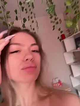 Snapshot of -Sexy_Barbie- chatting on March 12, 3:13 am -Sexy Barbie- online show from March 12, 3:13 am