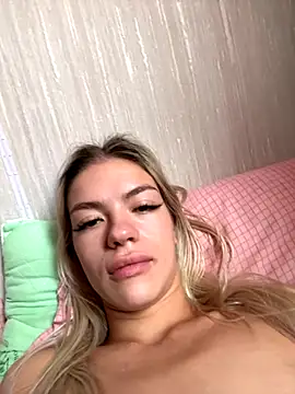 Snapshot of -Sexy_Barbie- chatting on September 24, 4:08 am -Sexy Barbie- online show from September 24, 4:08 am