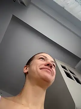 -Sexy Barbie- online show from May 7, 5:55 am