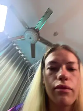 -Sexy Barbie- online show from April 5, 1:45 am