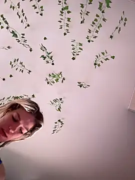 Snapshot of -Sexy_Barbie- chatting on November 5, 2:14 am -Sexy Barbie- online show from November 5, 2:14 am