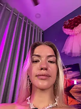 -Sexy Barbie- online show from April 1, 1:52 pm