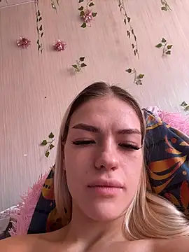 Snapshot of -Sexy_Barbie- chatting on November 15, 5:00 am -Sexy Barbie- online show from November 15, 5:00 am