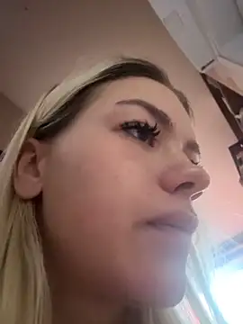 Snapshot of -Sexy_Barbie- chatting on November 1, 2:18 am -Sexy Barbie- online show from November 1, 2:18 am