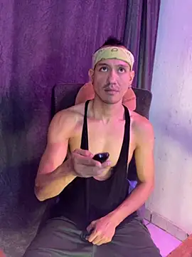 thesummerboy online show from December 2, 11:17 pm