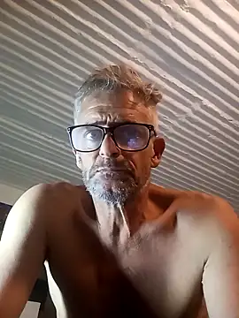 NICJOHNS online show from February 18, 6:37 pm