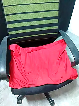 Snapshot of juliya_Les chatting on February 25, 1:43 pm juliya Les online show from February 25, 1:43 pm