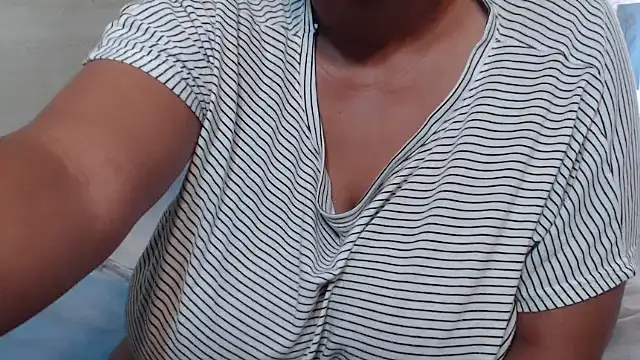 FlavoredNia online show from March 16, 12:33 pm