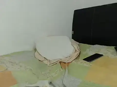 lolitabauer2 online show from March 21, 11:56 pm