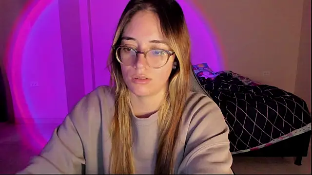 atenas 05  online show from November 11, 11:05 am