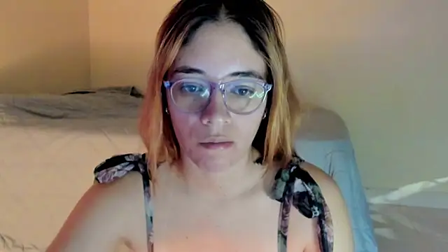 atenas 05  online show from April 16, 9:32 am