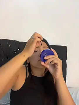 alisson carolina73 online show from March 25, 2:33 am