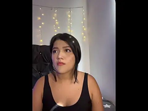 alisson carolina73 online show from November 17, 7:07 pm