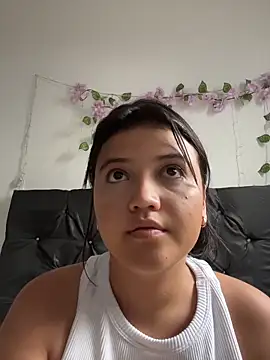 alisson carolina73 online show from March 8, 7:39 pm