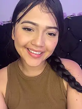 Snapshot of alisson_carolina73 chatting on February 9, 3:32 am alisson carolina73 online show from February 9, 3:32 am