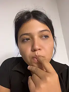 alisson carolina73 online show from May 23, 12:53 am