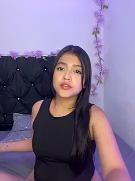 Snapshot of alisson_carolina73 chatting on January 21, 2:11 am alisson carolina73 online show from January 21, 2:11 am