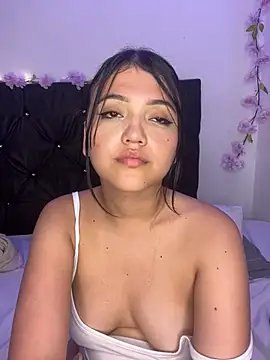 Snapshot of alisson_carolina73 chatting on January 26, 11:29 pm alisson carolina73 online show from January 26, 11:29 pm
