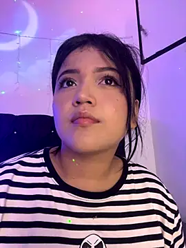 alisson carolina73 online show from November 21, 11:59 pm