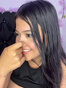 Snapshot of alisson_carolina73 chatting on February 1, 3:52 am alisson carolina73 online show from February 1, 3:52 am