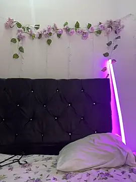 alisson carolina73 online show from February 22, 11:28 pm