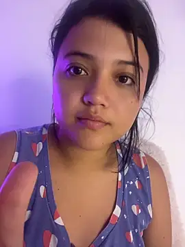 alisson carolina73 online show from April 18, 1:08 am