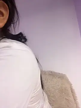 alisson carolina73 online show from May 3, 9:29 pm