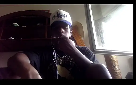 POPAYE972 online show from March 9, 1:14 pm