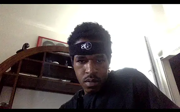 Snapshot of POPAYE972 chatting on November 7, 5:39 pm POPAYE972 online show from November 7, 5:39 pm