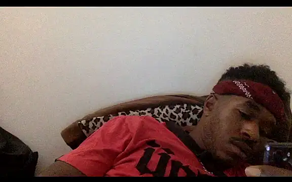 Snapshot of POPAYE972 chatting on November 13, 4:33 pm POPAYE972 online show from November 13, 4:33 pm