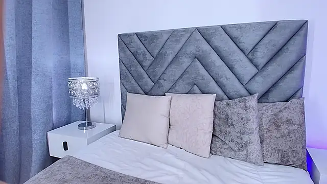 Juanita owens online show from February 13, 6:37 pm