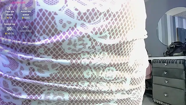 Julianewell online show from March 11, 12:43 pm