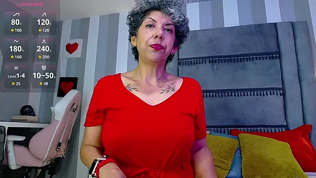 Julianewell online show from March 2, 12:23 pm