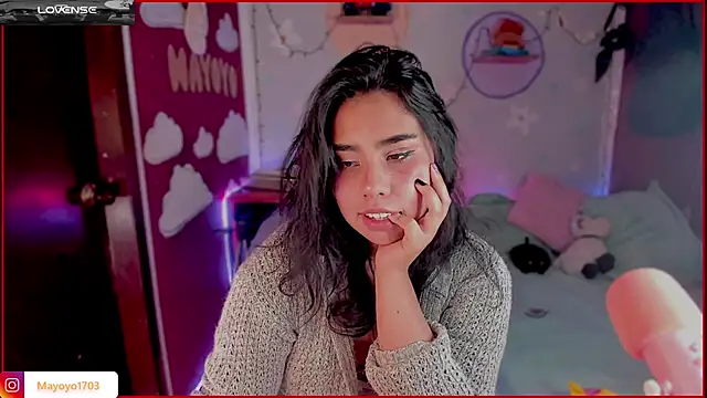 kiki cavilll online show from October 8, 3:57 pm