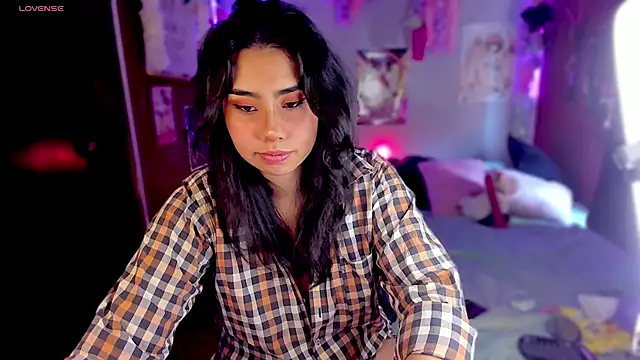 kiki cavilll online show from February 19, 2:55 pm