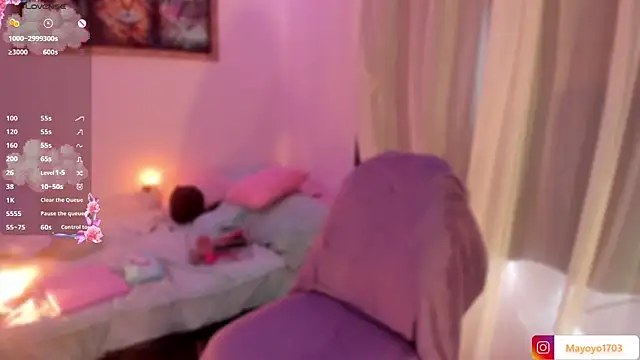 kiki cavilll online show from April 13, 3:27 pm