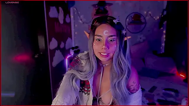 kiki cavilll online show from October 16, 1:41 pm