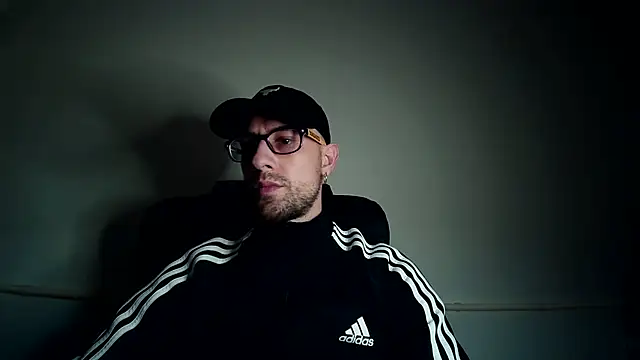 Snapshot of mikealcorleone chatting on February 9, 8:56 pm mikealcorleone online show from February 9, 8:56 pm