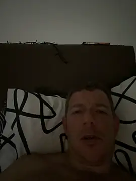 Snapshot of mrwright878787 chatting on February 25, 8:00 pm mrwright878787 online show from February 25, 8:00 pm