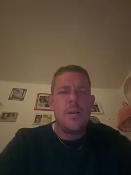 Snapshot of mrwright878787 chatting on September 12, 7:46 pm mrwright878787 online show from September 12, 7:46 pm