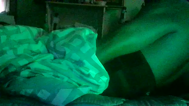 Snapshot of DI4MOND_FIR3 chatting on October 28, 2:27 pm DI4MOND FIR3 online show from October 28, 2:27 pm