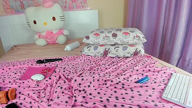 kuraii1  online show from March 17, 2:14 am