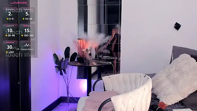 sammanthalove online show from January 16, 2:04 am